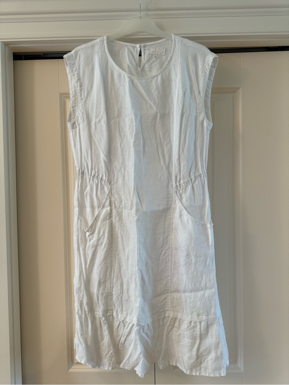 100% Linenβ€οΈSleeveless White Casual Dress PTP 20 L 39